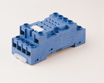 Розетка с винтовыми клеммами (под шайбу) для реле 55.33, таймера 85.03; применяются модули 99.01; в комплекте металлическая клипса 094.71; версия: синий цвет